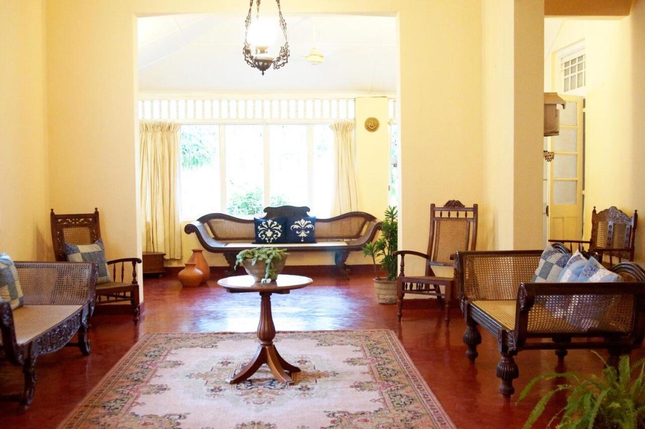 Charming Homestay By The Beach Dehiwala-Mount Lavinia Екстериор снимка