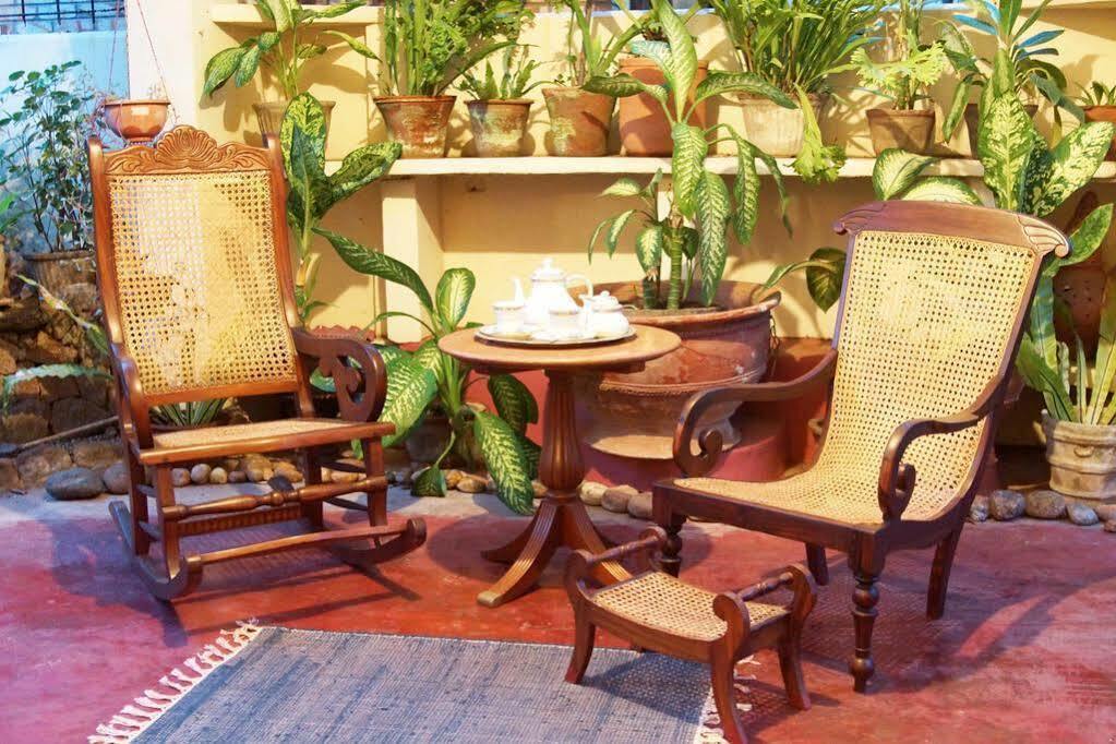 Charming Homestay By The Beach Dehiwala-Mount Lavinia Екстериор снимка